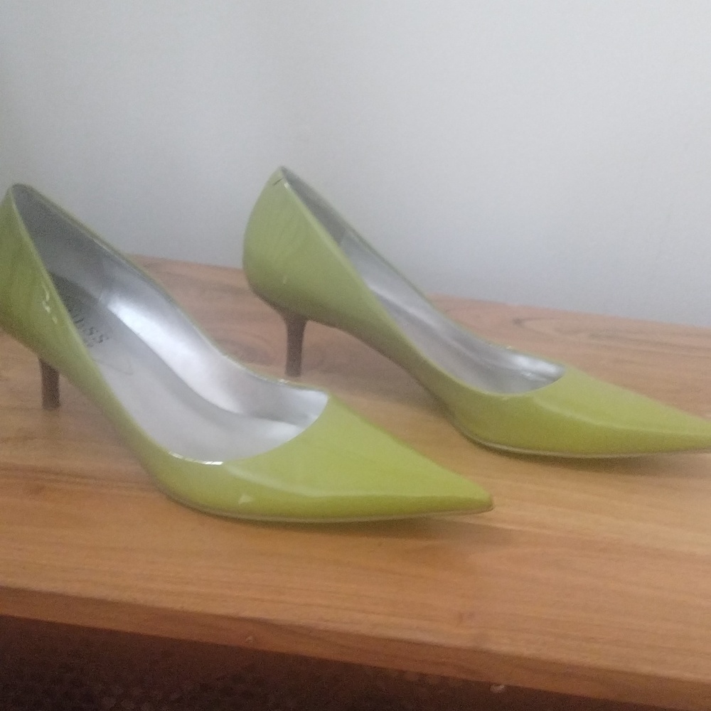 Guess Lime Green Patent Heels (Kitten Heel) Gently Worn Excellent Condition - Picture 3 of 6